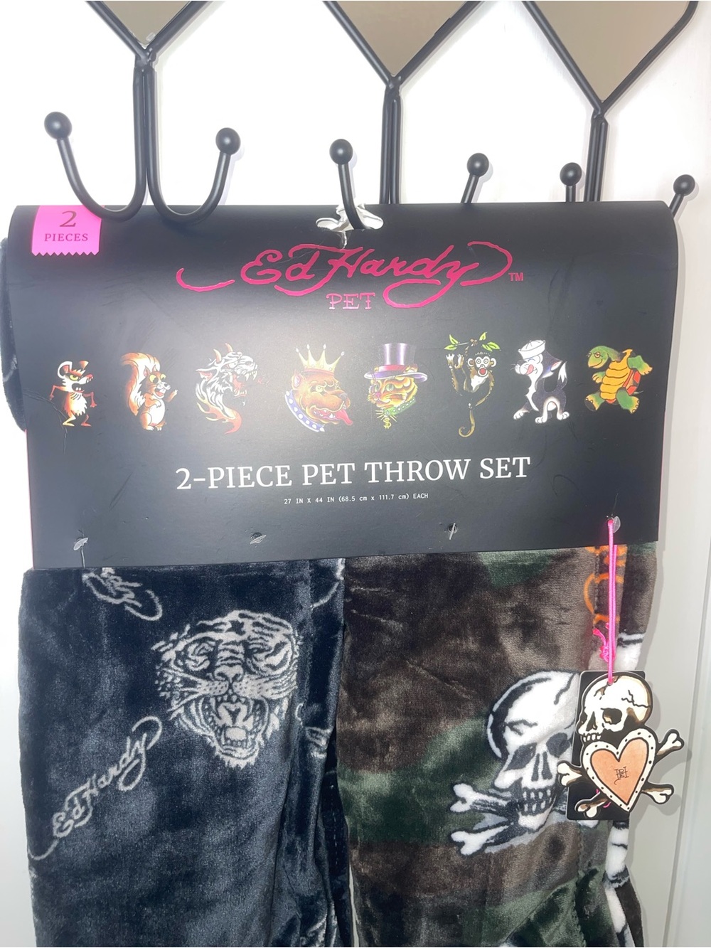 NWT Ed Hardy Black and Green 2-Piece Pet Throw Set